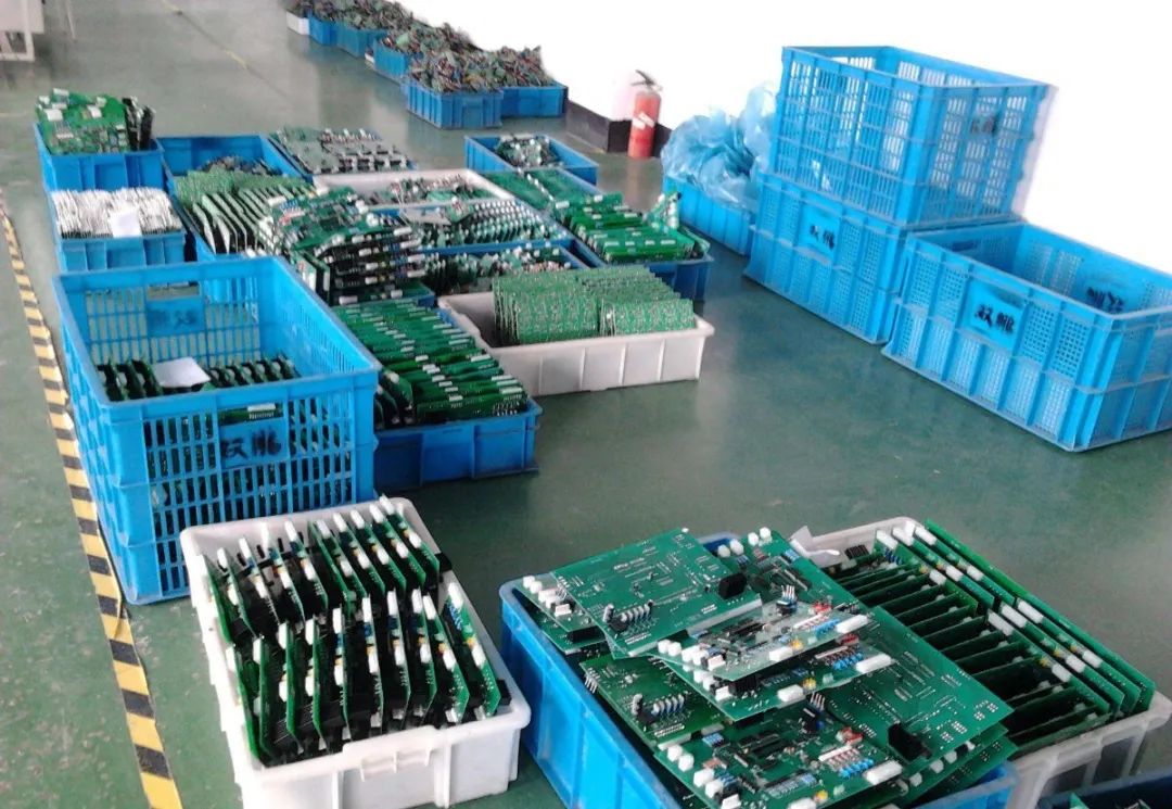 電子工業(yè)廢氣VOCs污染如何治理？的凈-異味控制劑還原綠色健康呼吸！.jpg